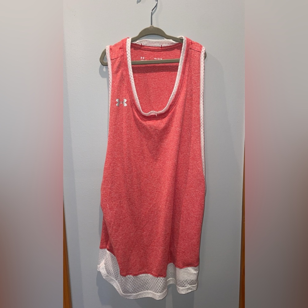 Women’s under armour work out top